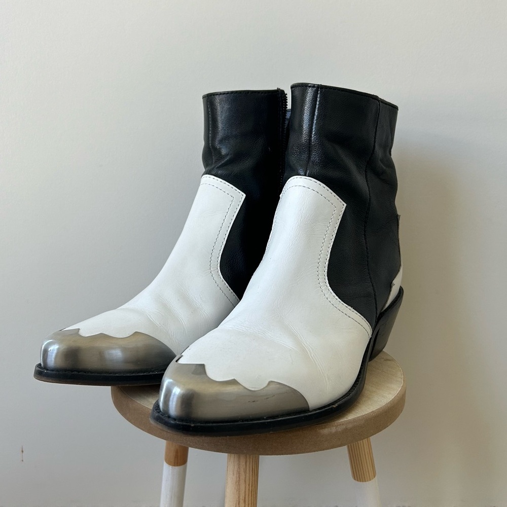 LAST CHANCE - ASOS Black and White Western Cowboy Boots